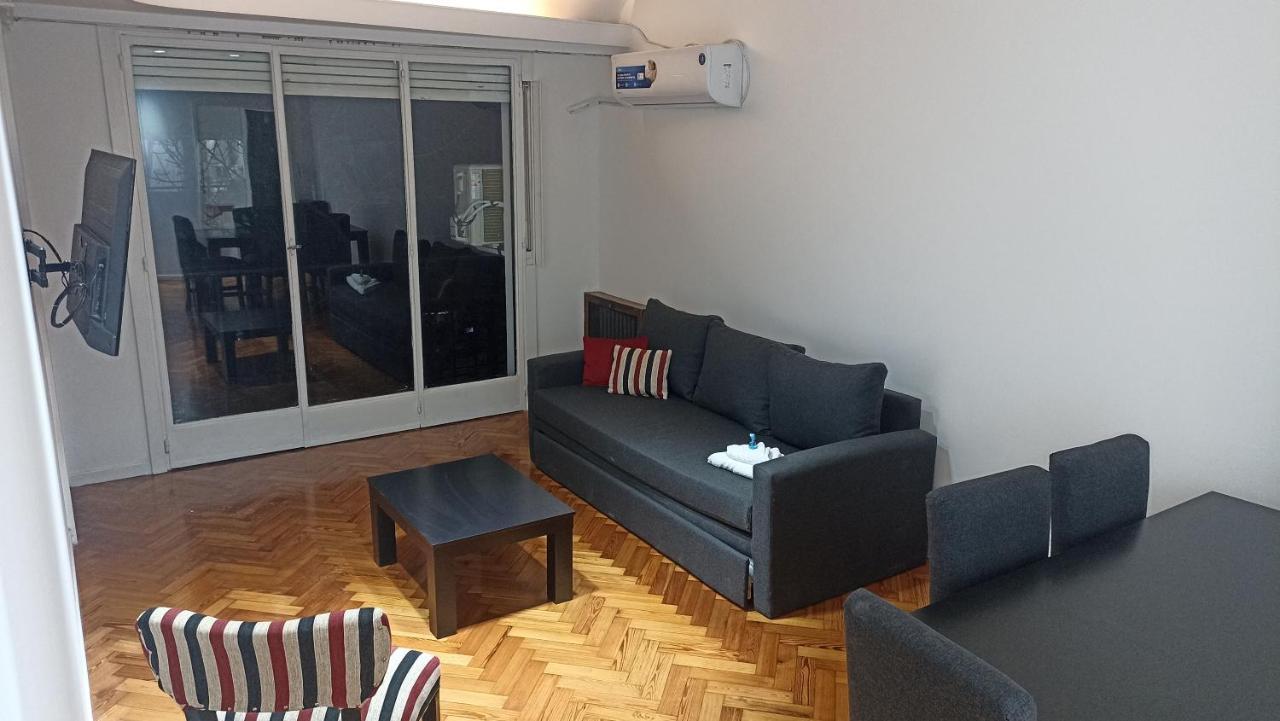 Amplio Departamento 3 Amb En Muy Buena Ubicacion Apartment - Buenos Aires — Fotos 1